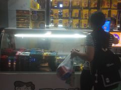 -周黑鸭(火车站一店)