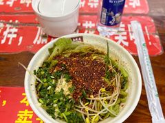 油泼菠菜面-老陈婆手工面庄