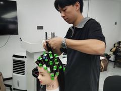 -首脑美容美发化妆美甲培训学校(长沙校区)