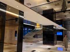 -上海龙之梦万丽酒店