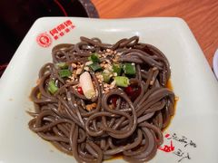 -何师傅美蛙鱼头(汉街店)