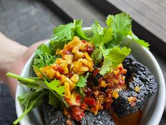 -黑色经典臭豆腐·湖南特产(步行街店)