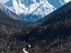 -亚拉雪山风景区