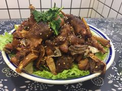 -八两八金·莱芜特色炒鸡(市南漳浦路店)