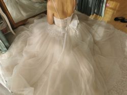 -LANYI COUTURE高级婚纱礼服改衣店