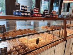 -Dough&Joe团憩(瑞虹天地月亮湾店)