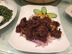 -八府香鸭·啫啫煲(华山路店)