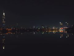 -星巴克臻选(南京金茂览秀城店)