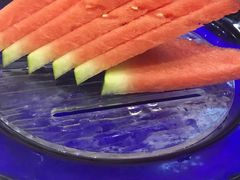西瓜送的哦-福海居烤鸭店(鸟巢店)