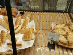 -Dough&Joe团憩(瑞虹天地月亮湾店)