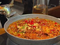 -万重锦·人文川菜馆(骡马市店)