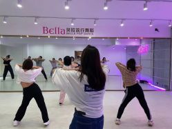 -Bella贝拉流行舞蹈