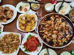 -天海石板屋家常菜(枣园店)