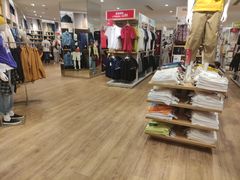 -优衣库(上海金桥太茂店)