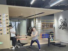 -超鹿运动(五四路恒力城店)