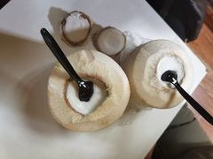 -志龙皇冠吃货椰子铺