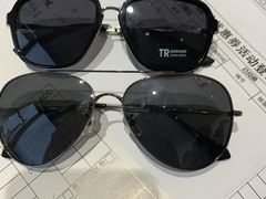 -肆兮眼镜·蔡司·徕卡战略合作店(大坪店)