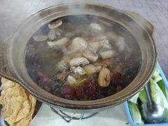 -威邵鸡煲(西华路总店)