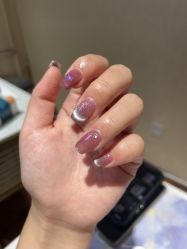 -甲·铺轻奢美甲美睫