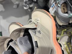 -迪卡侬(环球港店)