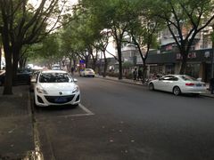 -绿地东海岸-地下停车场