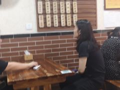 大堂-朱大嘴肥肠血旺(福字街店)