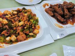宫保鸡丁-东四民芳餐厅(世茂工三店)