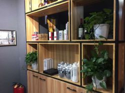 -MOVAN  HAIR莫凡匠人发型屋