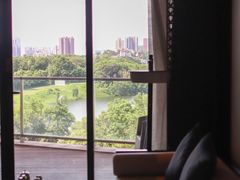-深圳隐秀山居酒店