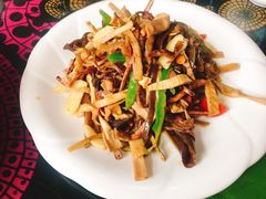 -小厨子私房菜·云南美食店