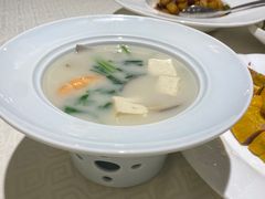 -顺峰海鲜酒楼(省府店)