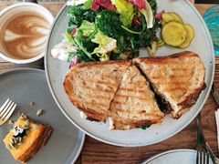 超级牛肉帕尼尼-O'mills Sourdough Bakery&Bistro(永嘉路店)