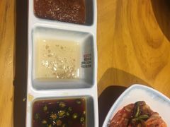 -唯成•韩国炭火烤肉 유성고기