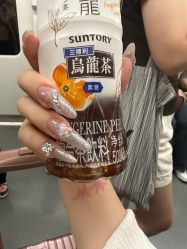 -尤米一站式美甲美睫