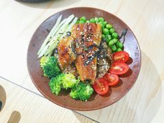 香烤鳗鱼饭-F+轻食健身赋能空间(中华北路国贸商场店)