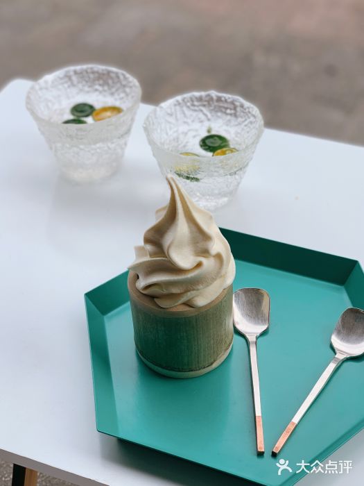 茶是一枝花泡茶店图片