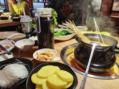-尚品小土屋涮毛肚(李沧万达店)