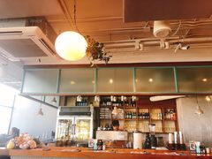 -ROAST coffee & eatery