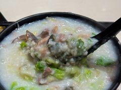 -大师傅粥品(埃华街)