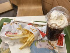 -麦当劳(乳山路店)
