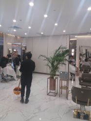 大厅-3AM HAIR SALON烫发染发接发