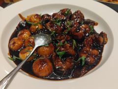 -白玉兰酒店(上海田子坊马当路地铁站店)