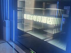 -粤塔x电竞酒店(深圳龙华大浪后浪新天地店)