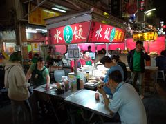 -六合夜市