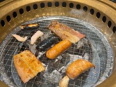 -山川小町·极番烧肉(新地假日广场店)