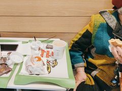 -麦当劳(乳山路店)