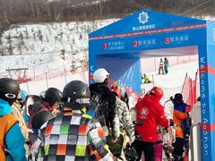 -鳌山滑雪度假区