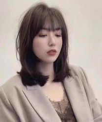 -时尚殿堂明星门店