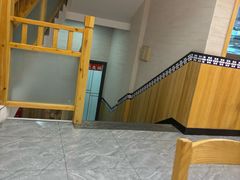 -阿婆情腊排骨火锅(金虹路店)