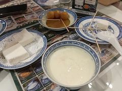 -广信牛奶甜品世家(台东店)